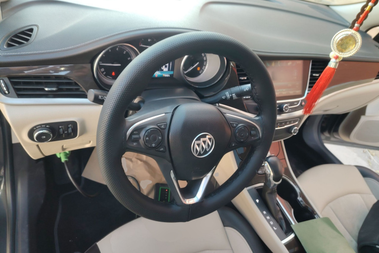 别克 威朗 2017款 三厢 15S 自动领先型中控内饰13