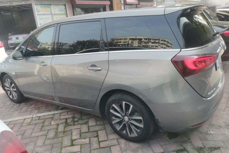 别克GL6 2019款 18T 6座互联尊贵型 国VI车身外观4