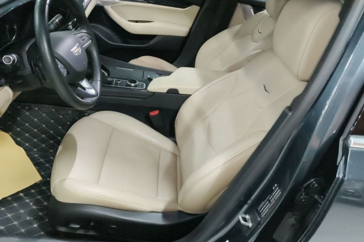 凯迪拉克CT5 2020款 改款 28T 豪华型中控内饰19