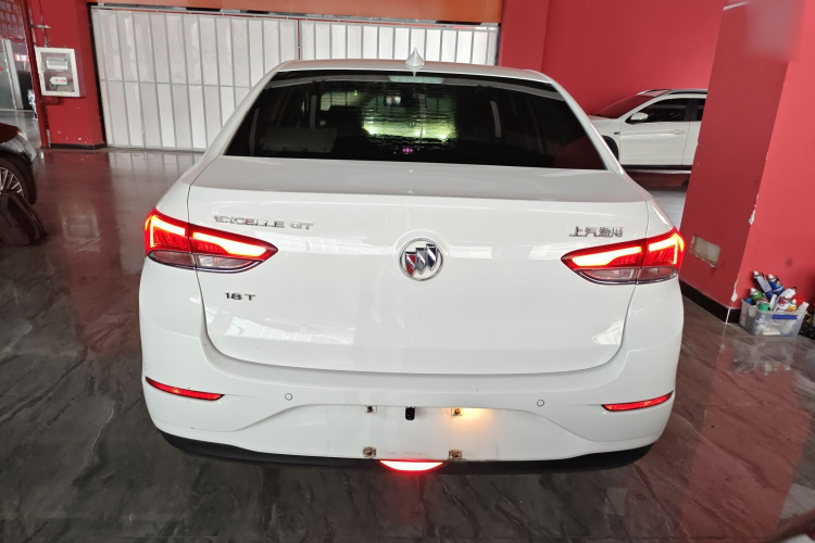 别克 英朗 2018款 18T 自动精英型车身外观6