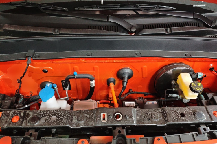 吉利银河 2025款 210km 熊猫骑士机舱底盘24