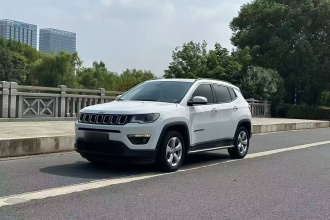 Jeep 指南者 2017款 200T 自动家享版