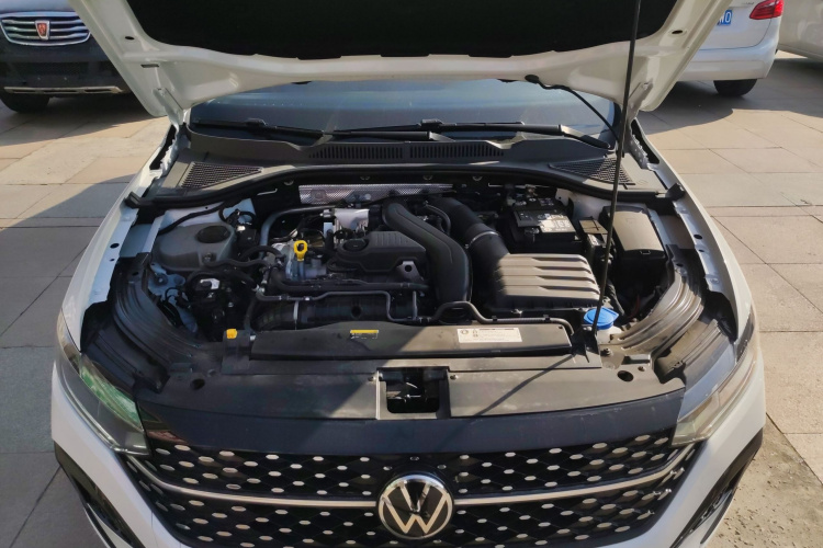 大众 朗逸 2024款 300TSI DSG星空领先版机舱底盘24