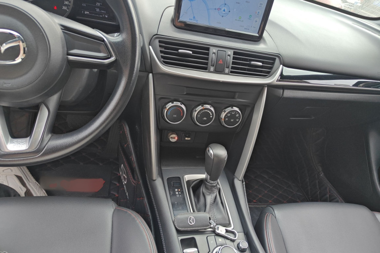 马自达CX-4 2018款 2.0L 自动两驱蓝天活力版 国V中控内饰7002