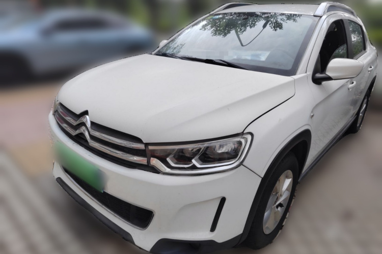 雪铁龙C3-XR 2017款 1.6L 自动时尚型车身外观1