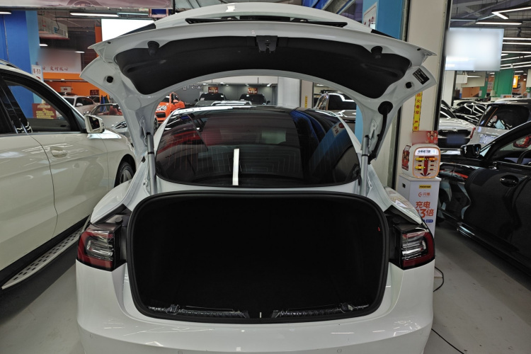 特斯拉 Model 3 2020款 改款 标准续航后驱升级版机舱底盘23