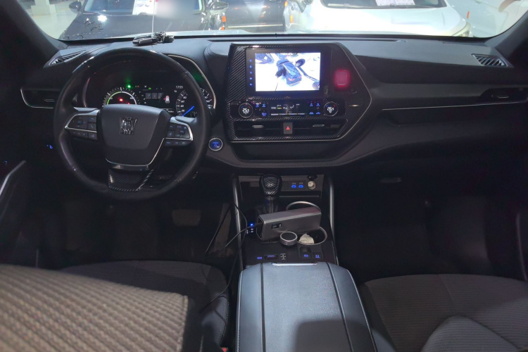 丰田 皇冠陆放 2021款  2.5L HEV两驱进取版中控内饰12