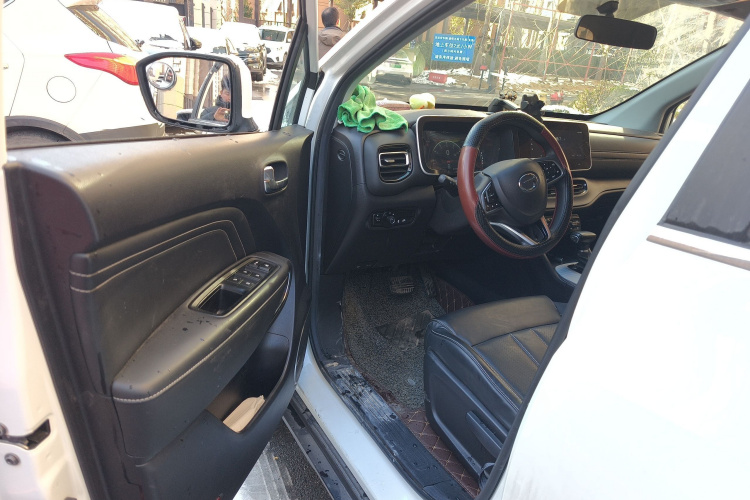 广汽传祺 传祺GS3 2021款 POWER 270T 自动劲享版中控内饰20