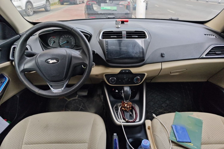 福特 福睿斯 2015款 1.5L 自动舒适型中控内饰12