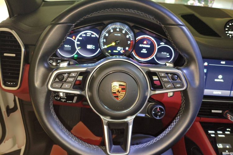 保时捷 Cayenne新能源 2023款 Cayenne E-Hybrid 2.0T 铂金版局部细节13