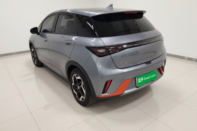 比亚迪 海豚 2021款 405km 时尚版车身外观5