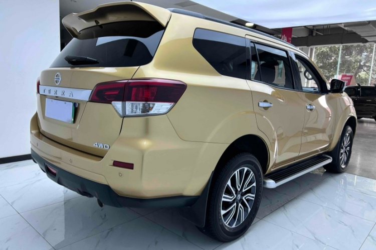 日产 途达 2020款 2.5L XV 4WD 自动四驱旗舰版车身外观6006