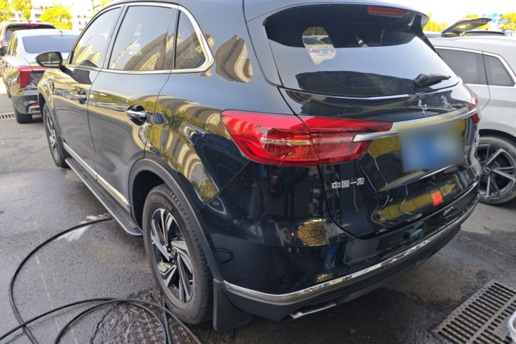 红旗HS5 2022款 改款 2.0T 智联旗享版车身外观4