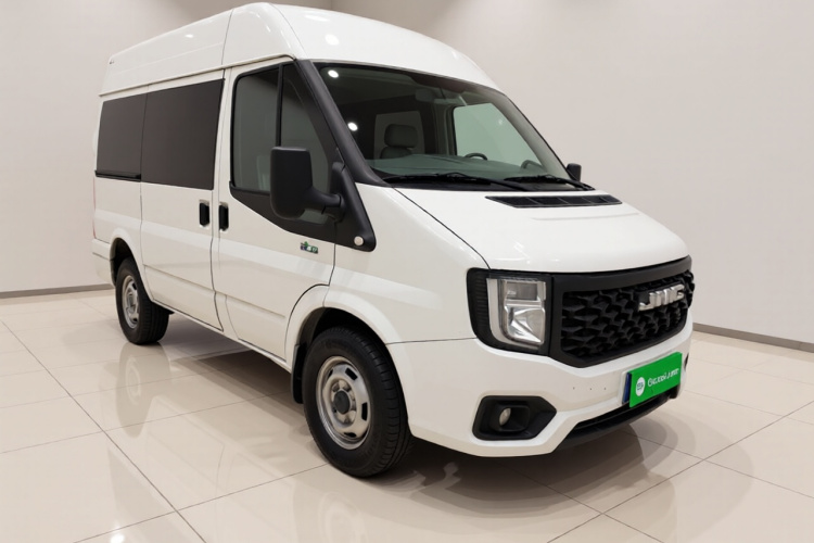 江铃福顺 2023款 2.0T 手动短轴中顶商运型多功能乘用车5座车身外观3