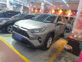 丰田 RAV4荣放 2022款 2.0L CVT两驱都市版