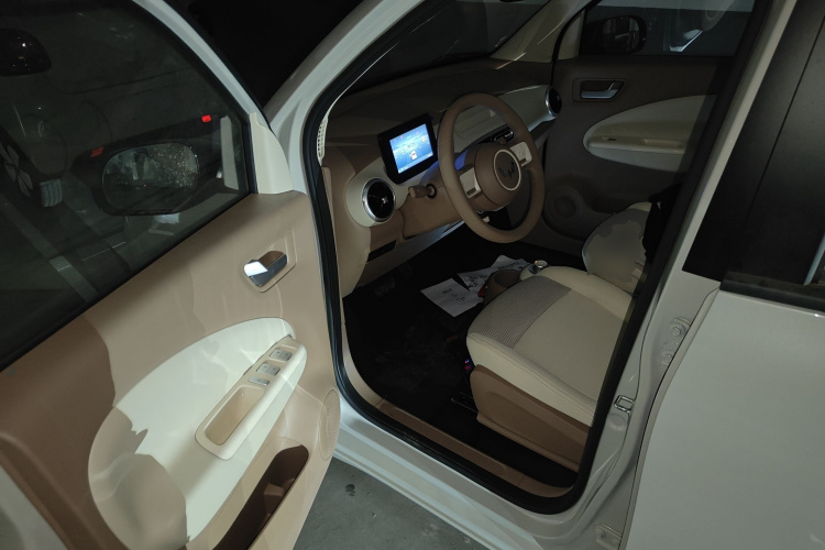 五菱汽车 宏光MINIEV 2025款 四门版 进阶款中控内饰20