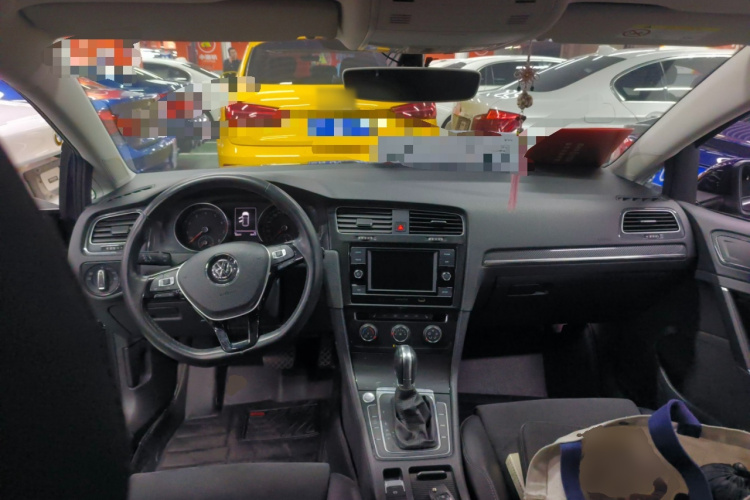 大众 高尔夫 2018款  230TSI 自动豪华型中控内饰7002
