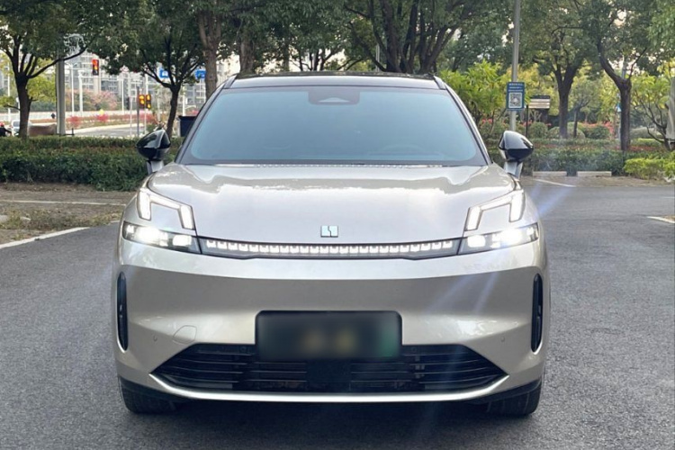 领克08 EM-P 2025款 245km 超长续航Halo车身外观6005