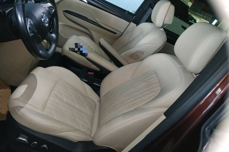 别克GL8 2022款 ES陆尊 653T 豪华型中控内饰19