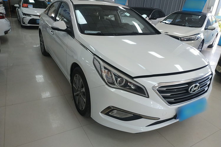 现代 索纳塔 2015款 2.0L GLS智能型车身外观3
