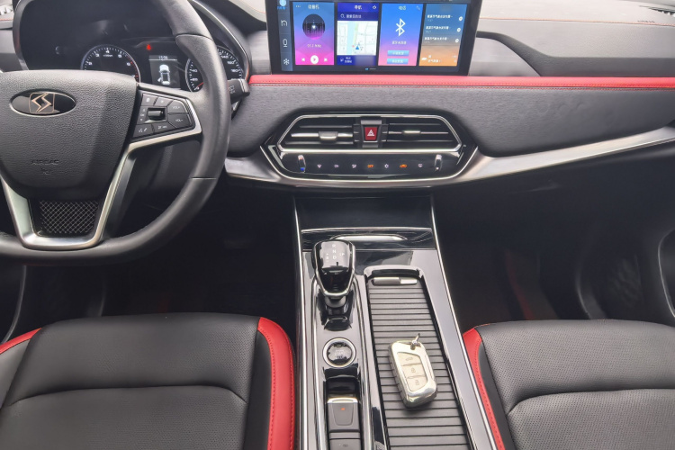思皓X8 2021款 300T DCT领先智联版 7座中控内饰7006