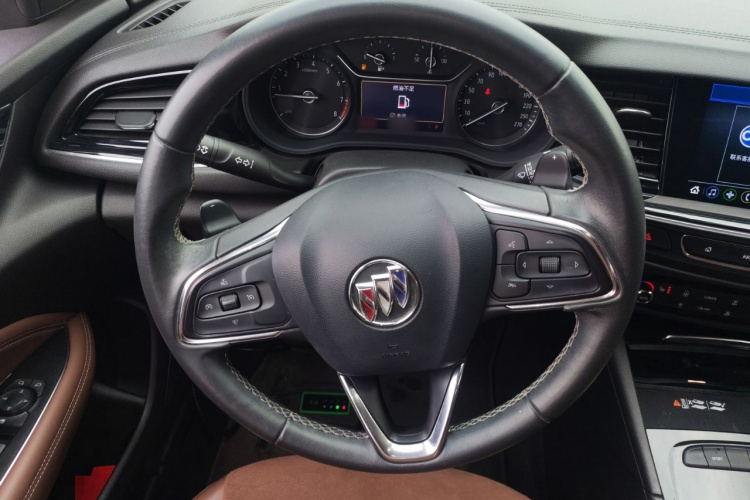 别克 君威 2023款 552T 智享型中控内饰13