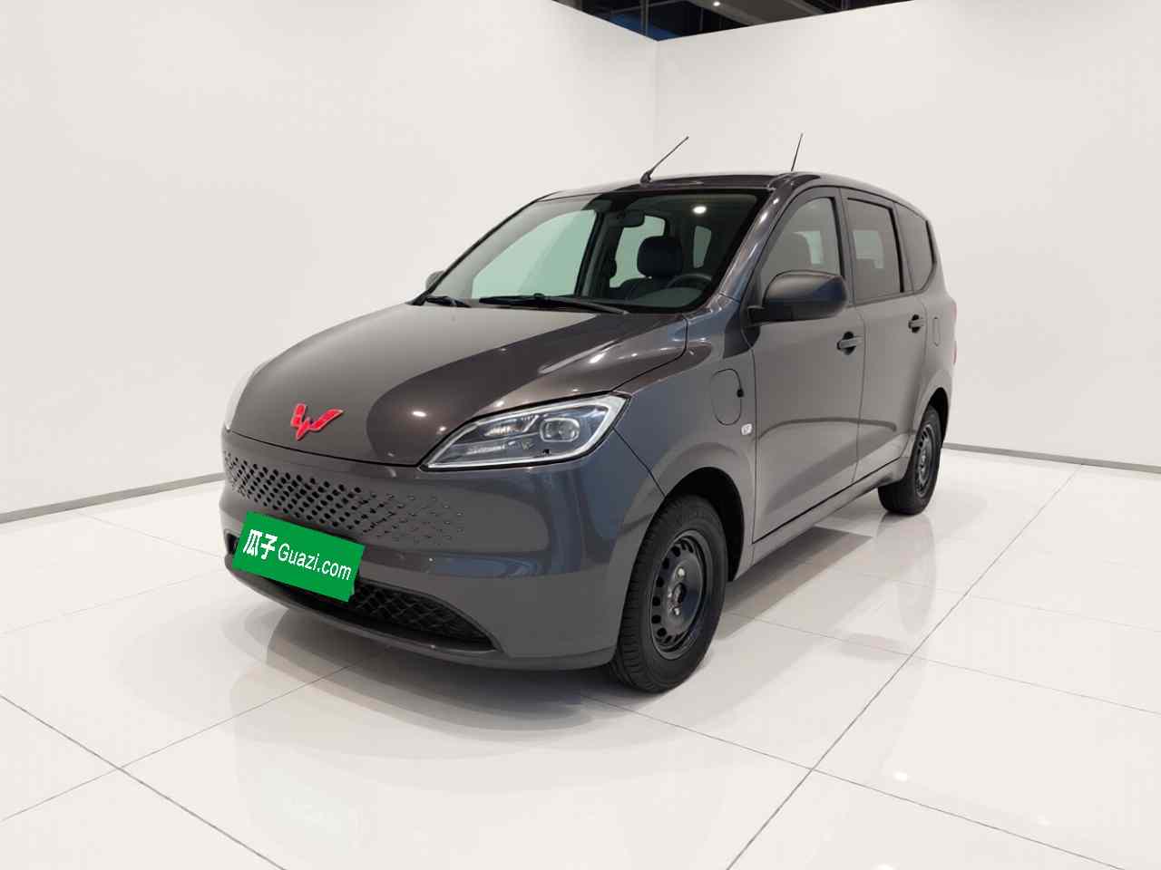 五菱汽车 五菱宏光新能源 2025款 增程式混动 150KM 标准型(2)