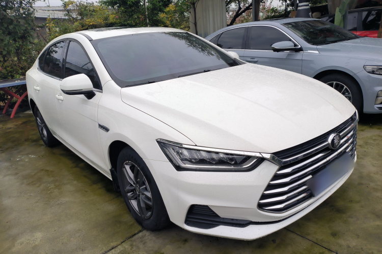 比亚迪 秦Pro 2019款 超能版 1.5TI 手动智联锋劲型 国V车身外观6002