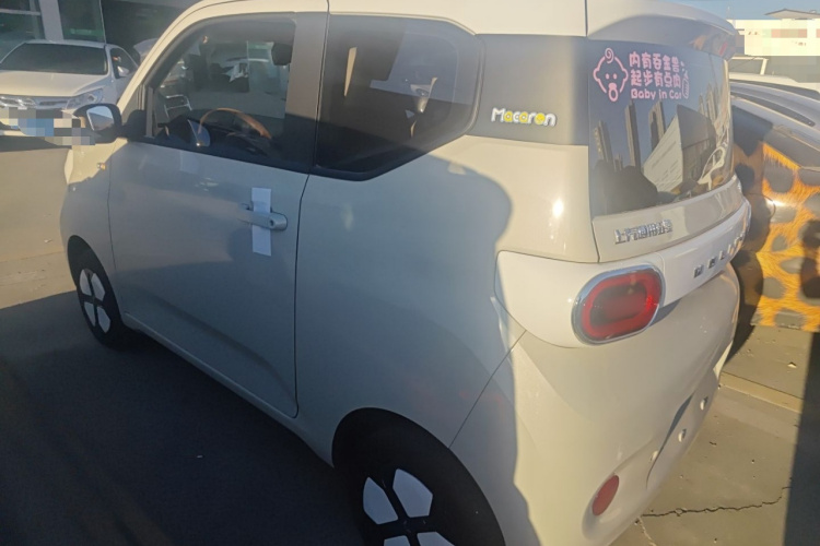 五菱汽车 宏光MINIEV 2024款 第三代 215km 进阶版车身外观4