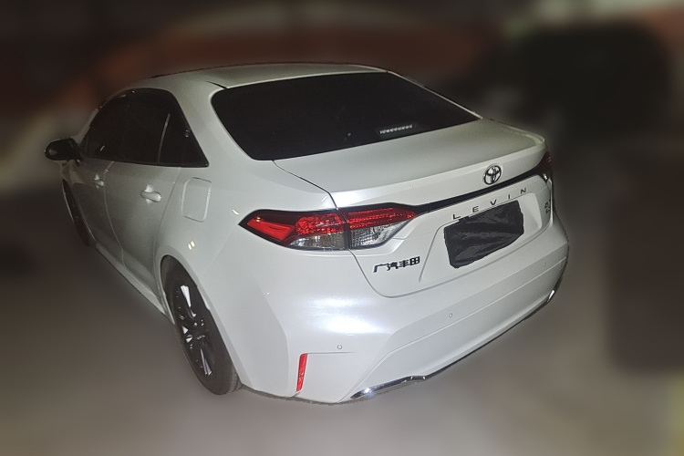 丰田 凌尚 2023款 2.0L 豪华版车身外观5