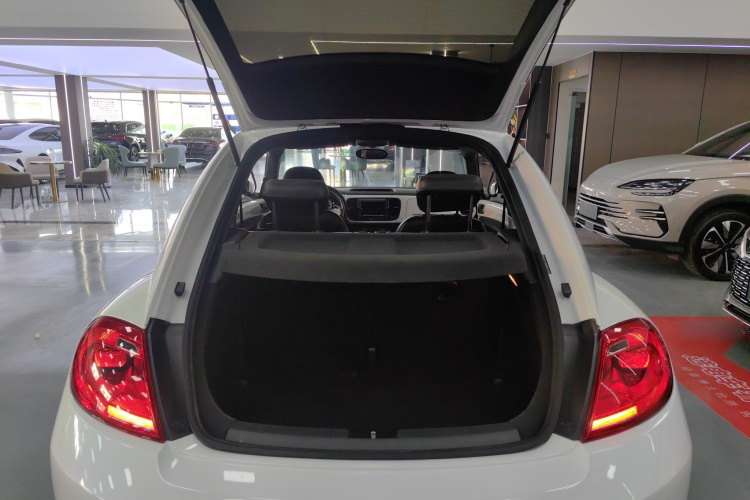 大众 甲壳虫 2015款 180TSI机舱底盘23