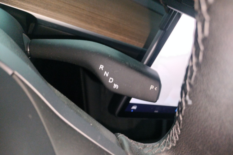 特斯拉 Model Y 2022款 后轮驱动版局部细节18