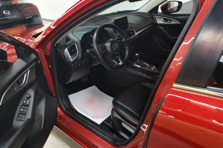 马自达3 昂克赛拉 2017款 三厢 1.5L 自动舒适型 国V中控内饰19