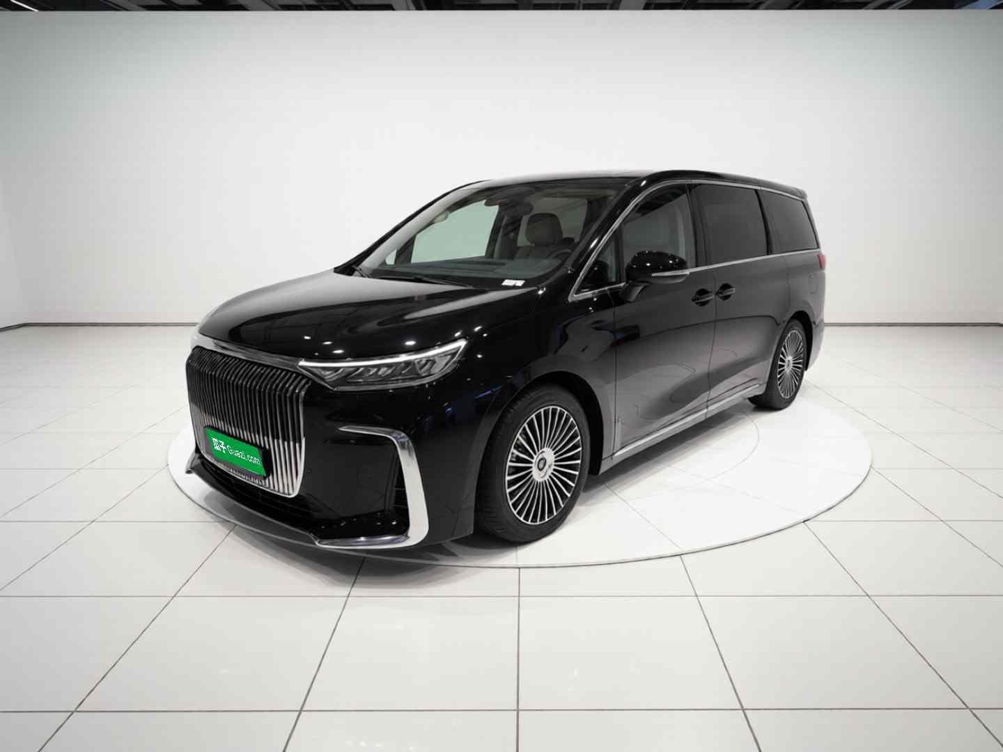 岚图汽车 岚图梦想家 2025款 PHEV 四驱旗舰鲲鹏版(2)