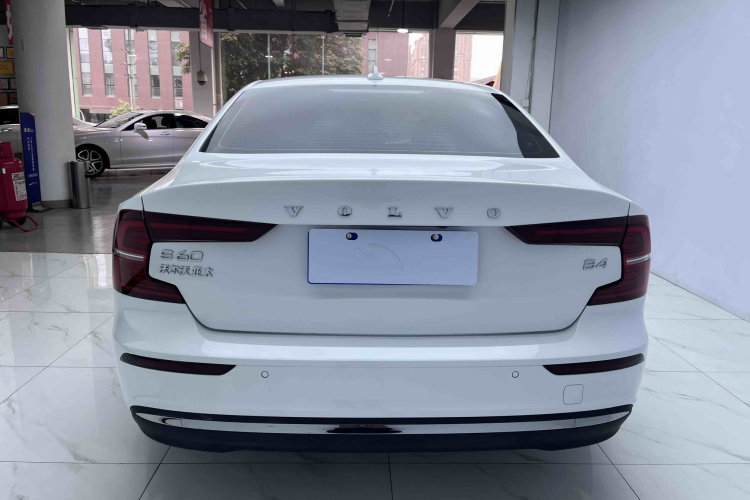 沃尔沃S60 2025款 B4 智逸豪华版车身外观6005