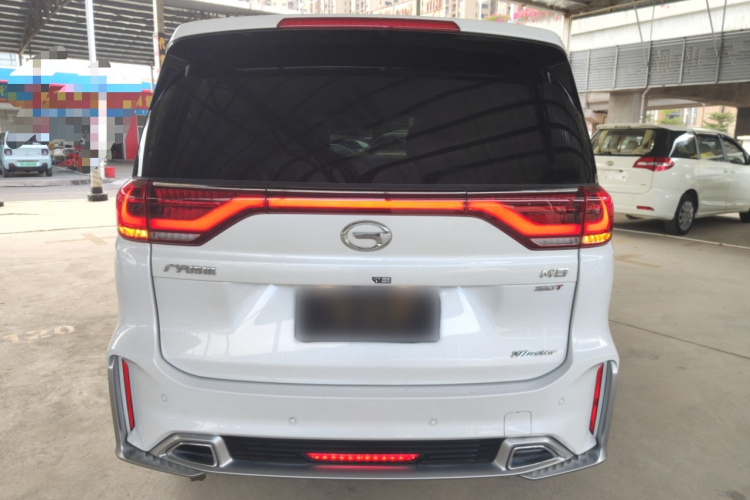 广汽传祺 传祺M8 2021款 大师系列 390T 至尊版车身外观6