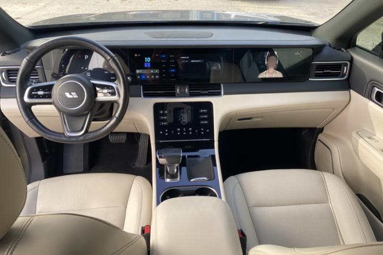 理想汽车 理想ONE 2021款 增程6座版中控内饰7003