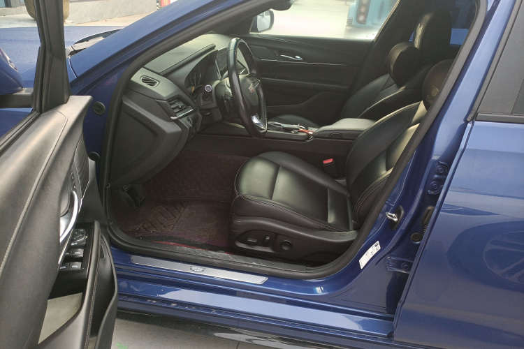 凯迪拉克CT4 2020款 28T 时尚型中控内饰20