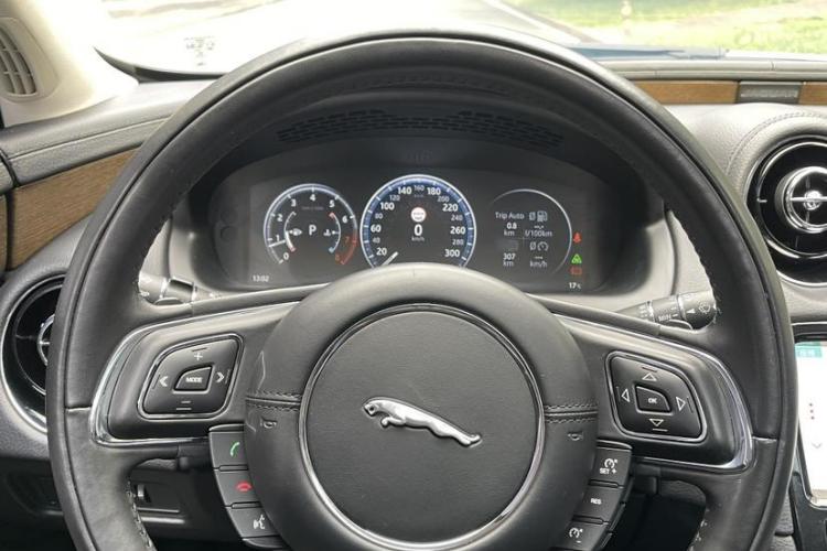 捷豹XJ 2018款 XJL 3.0 SC 两驱典雅商务版局部细节13