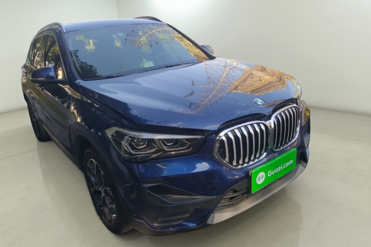 宝马X1 2020款 sDrive25Li 领先型车身外观3