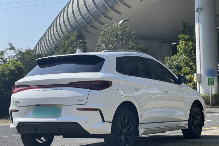 比亚迪e2 2020款 升级版 高续航版 尊贵型车身外观6005