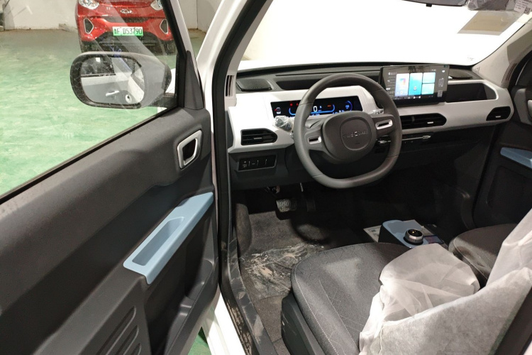 吉利银河 2024款 熊猫mini 200km 耐力熊中控内饰20