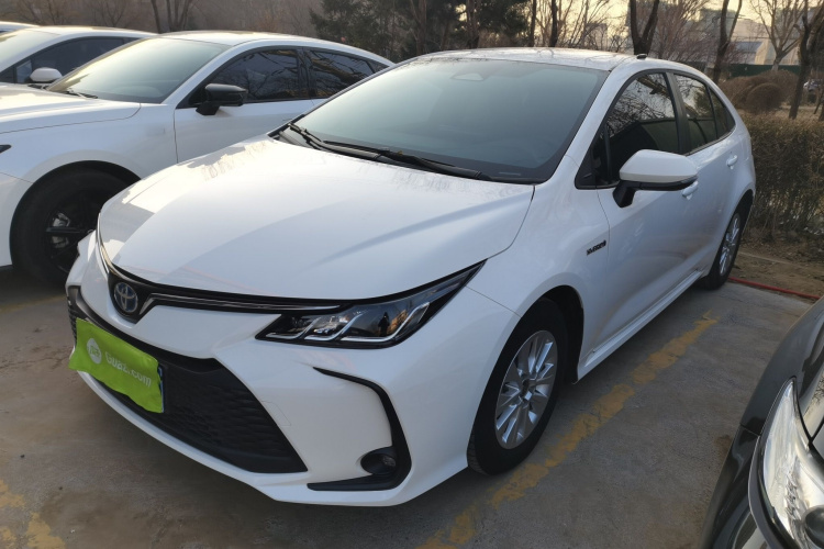 丰田 卡罗拉 2023款 1.8L 智能电混双擎 先锋版车身外观1