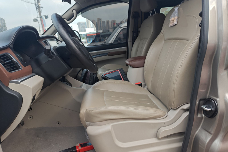 东风风行 菱智 2020款 M5L 1.6L 豪华型 7座中控内饰19