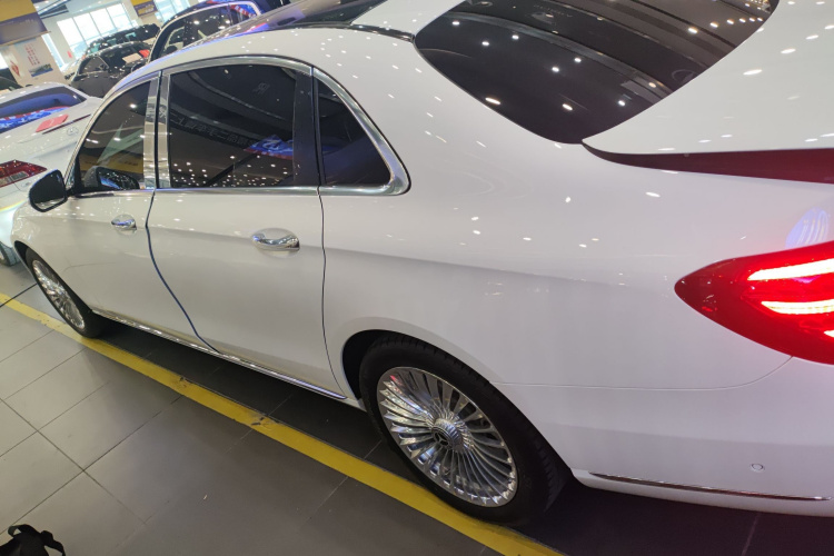 奔驰E级 2020款 改款 E 260 L车身外观6003