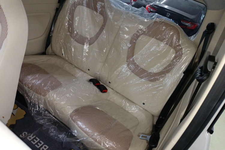 五菱汽车 宏光MINIEV 2024款 第三代 215km 青春版中控内饰21