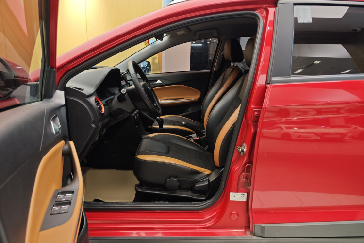 奇瑞 瑞虎3X 2017款 1.5L 手动时尚版局部细节19