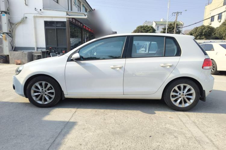 大众 高尔夫 2012款 1.4TSI 自动舒适型车身外观4