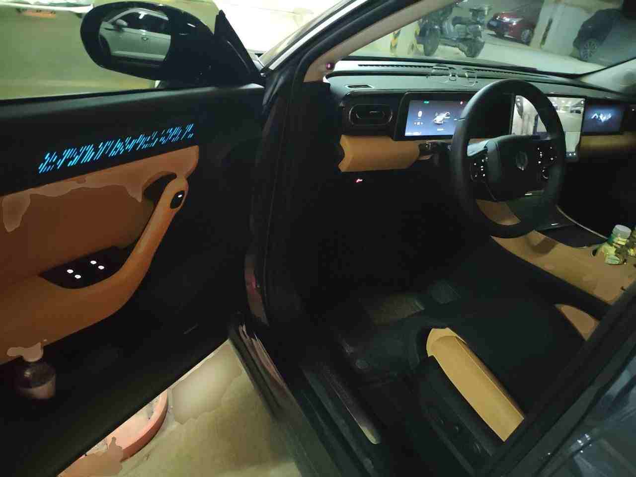 车辆驾驶位内饰展示