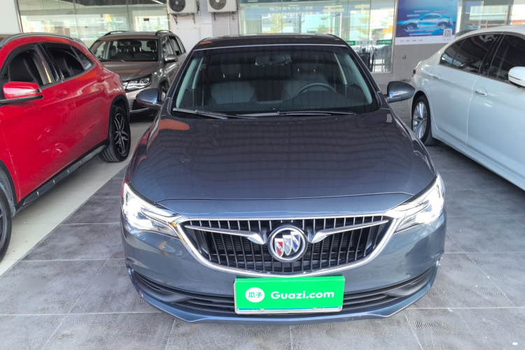 别克 英朗 2021款 改款 典范 1.5L 自动精英型车身外观2